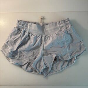 lululemon Hotty Hot Low Rise 2.5 Shorts - Size 4